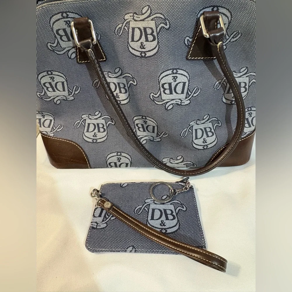 Dooney & Bourke Signature‎ Donegal DB Gray Large Dome Satchel Purse Leather Trim